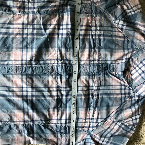 Columbia omnishade button up shirt - Picture 4 of 5